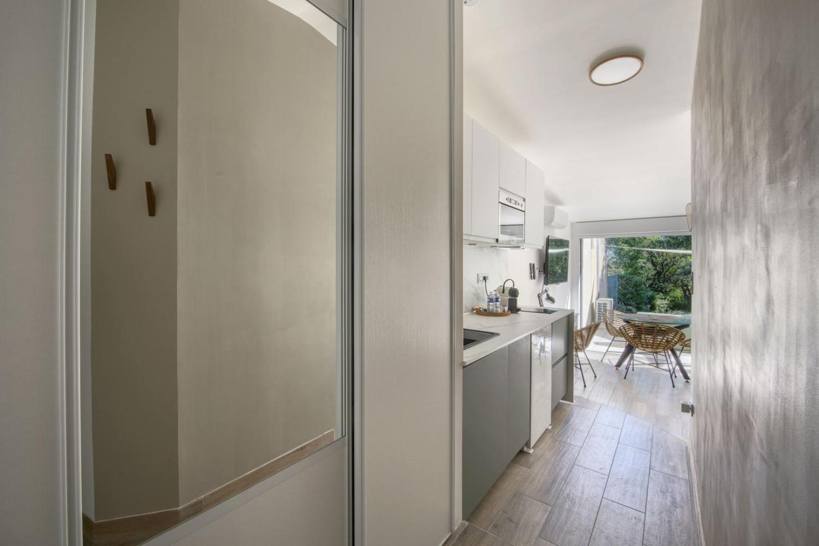 Apartment Emeraude ~ Jardin ~ Parking ~ Climatisation