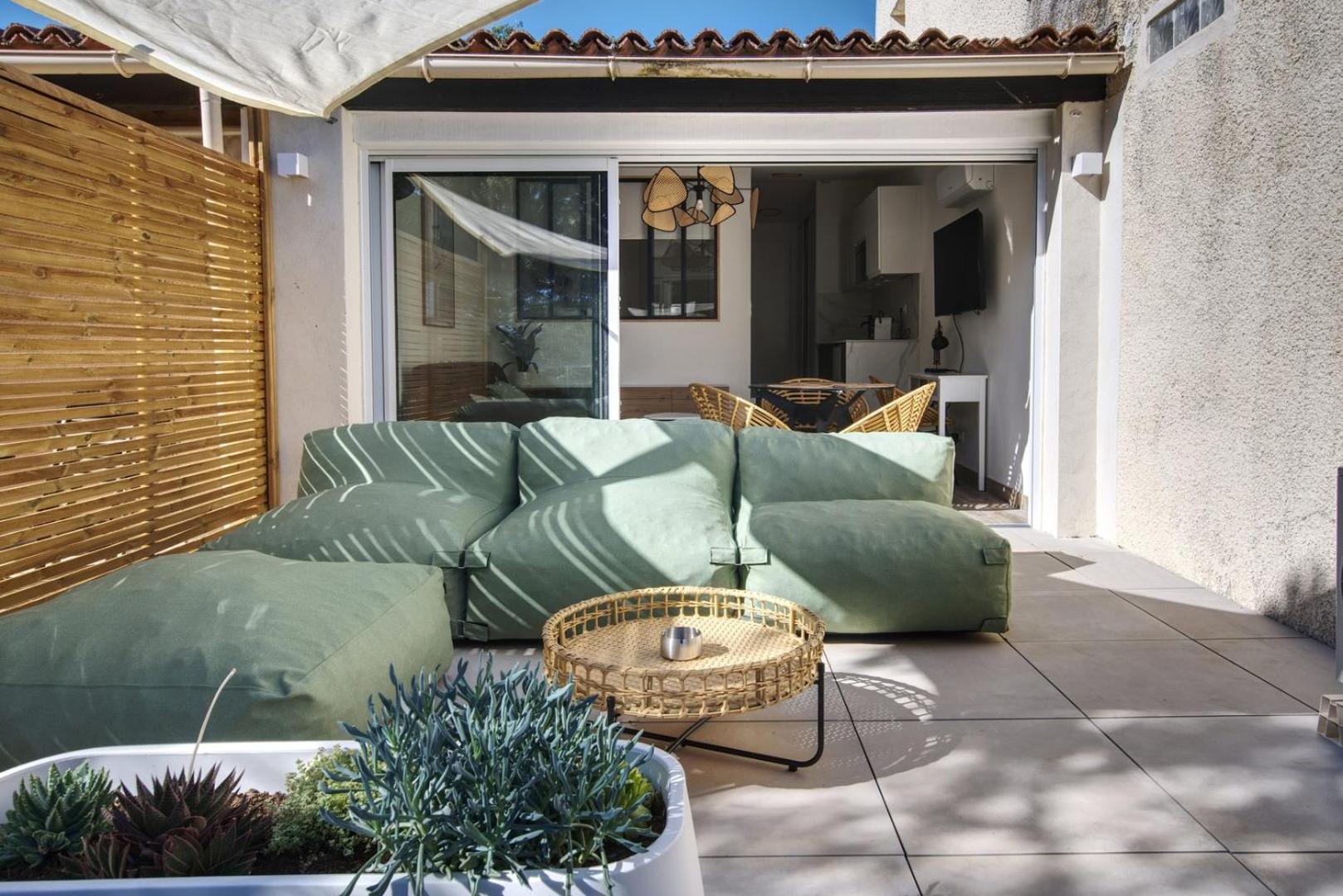 Apartment Emeraude ~ Jardin ~ Parking ~ Climatisation
